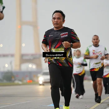 Runner Photo 7646777