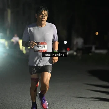 Runner Photo 7646794