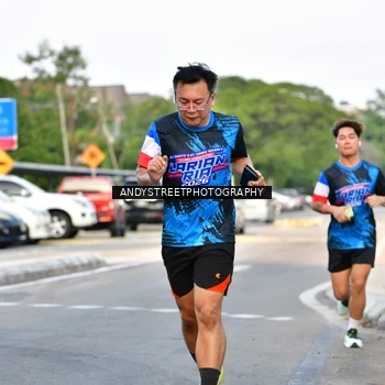 Runner Photo 7646798
