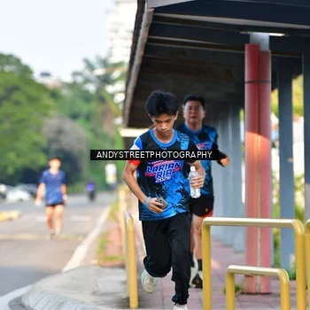 Runner Photo 7646813