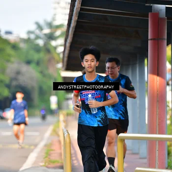 Runner Photo 7646817