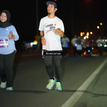 Runner Photo 7646832