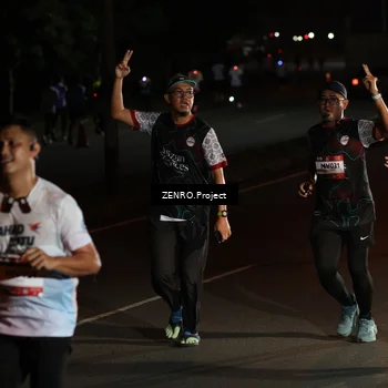 Runner Photo 7646836