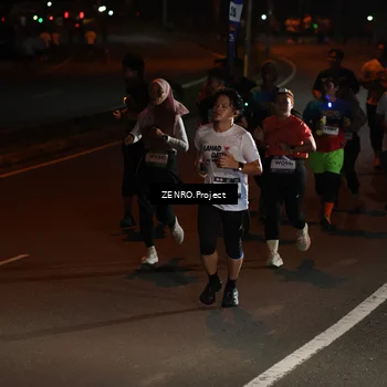 Runner Photo 7646839