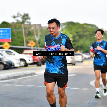 Runner Photo 7646844