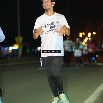 Runner Photo 7646847