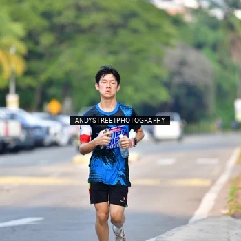Runner Photo 7646863