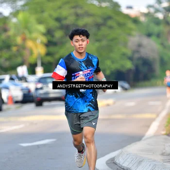 Runner Photo 7646865