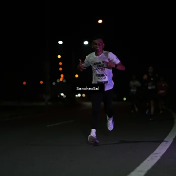 Runner Photo 7646867