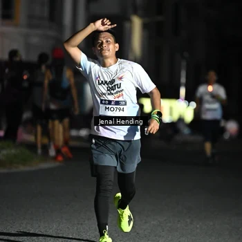 Runner Photo 7646877