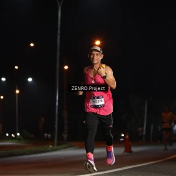 Runner Photo 7646886