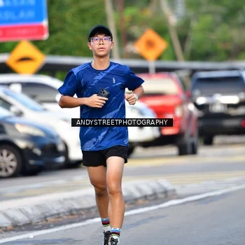 Runner Photo 7646892