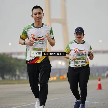 Runner Photo 7646895