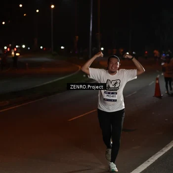 Runner Photo 7646896