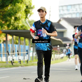 Runner Photo 7646900