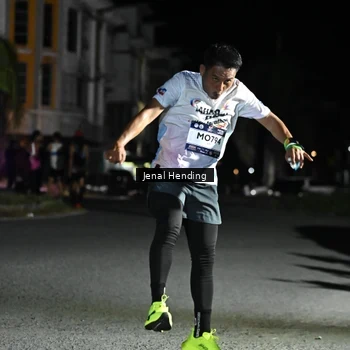 Runner Photo 7646917