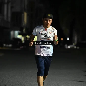 Runner Photo 7646935