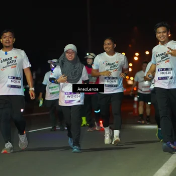 Runner Photo 7646944