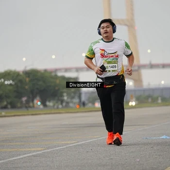 Runner Photo 7646951