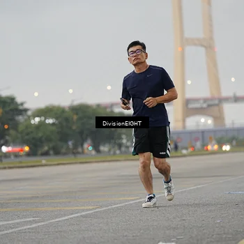 Runner Photo 7646955