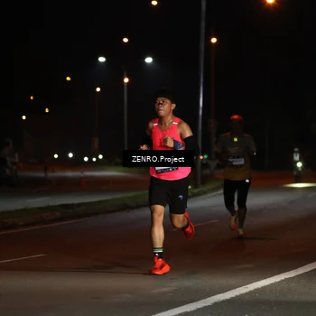 Runner Photo 7646957