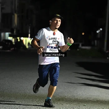 Runner Photo 7646963