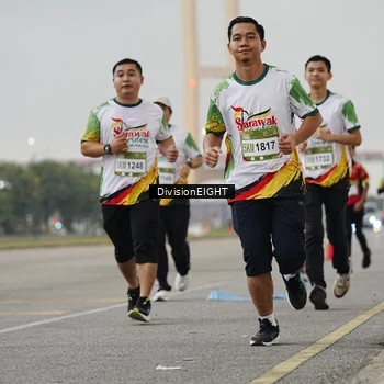 Runner Photo 7646988
