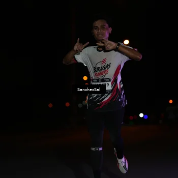 Runner Photo 7647000
