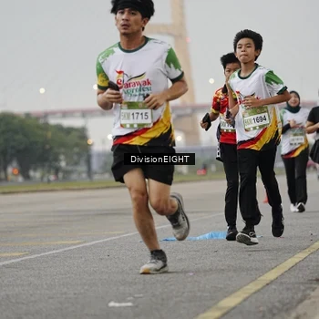 Runner Photo 7647006