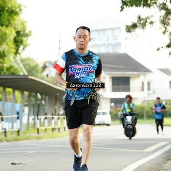 Runner Photo 7647016