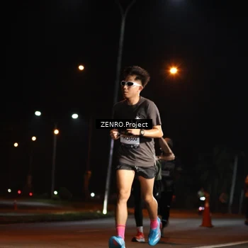 Runner Photo 7647018