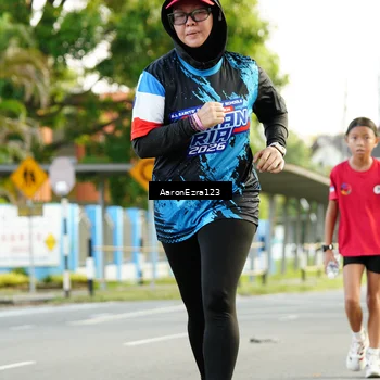 Runner Photo 7647033