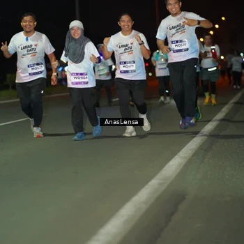 Runner Photo 7647035