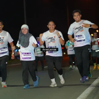 Runner Photo 7647036