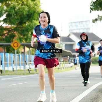 Runner Photo 7647039