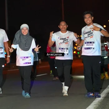 Runner Photo 7647051