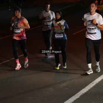 Runner Photo 7647078