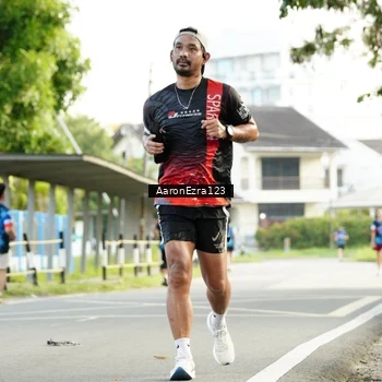 Runner Photo 7647081
