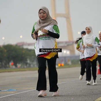 Runner Photo 7647086