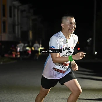 Runner Photo 7647090