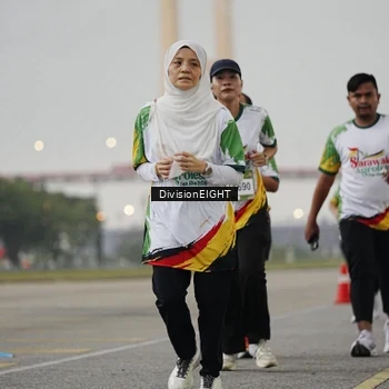 Runner Photo 7647103