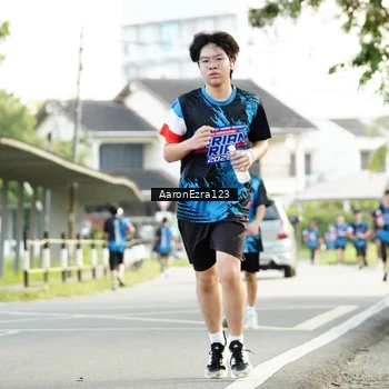 Runner Photo 7647111