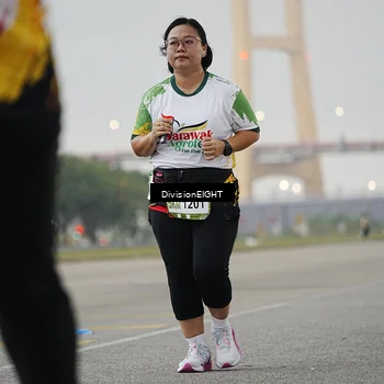 Runner Photo 7647113