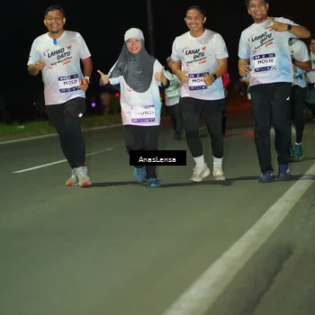 Runner Photo 7647129