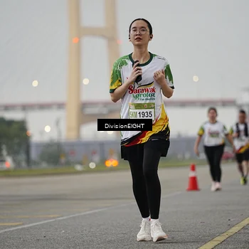 Runner Photo 7647140