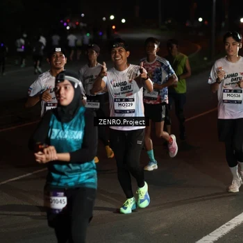 Runner Photo 7647142