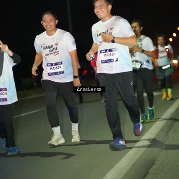 Runner Photo 7647144