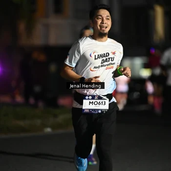 Runner Photo 7647146