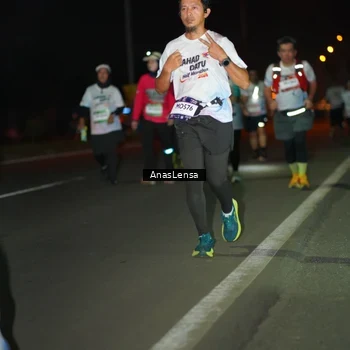 Runner Photo 7647149