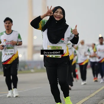 Runner Photo 7647157